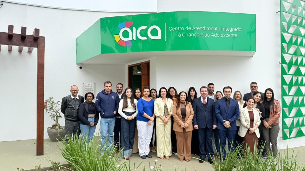 Governador em exercício conhece estrutura do Centro de Atendimento à Criança e ao Adolescente