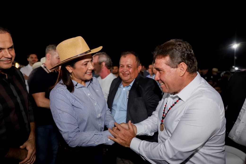Durante Expoacre Juruá, Mailza recebe o governador de Ucayali para ampliar a integração entre o Acre e o departamento peruano 