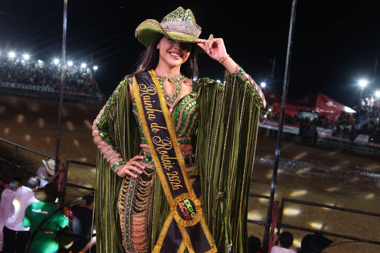 Concurso da Rainha do Rodeio celebra tradição sertaneja na Expoacre Juruá 