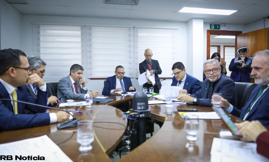 Prefeitura de Rio Branco leva educação, saúde e cidadania a comunidades da Reserva Extrativista Chico Mendes