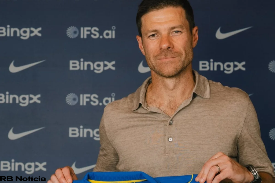 Xabi Alonso é apresentado oficialmente como novo técnico do Chelsea