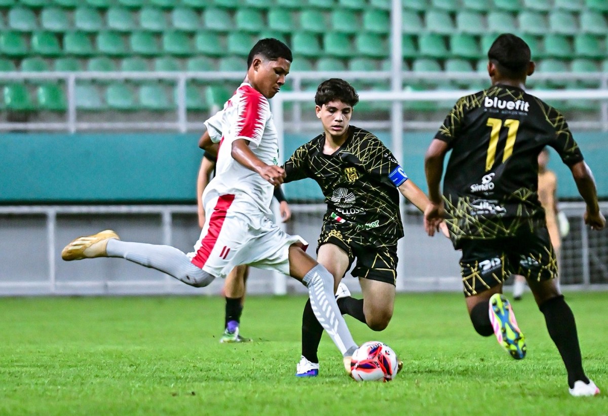 Santa Cruz e Andirá estreiam com vitória no Campeonato Sub-17