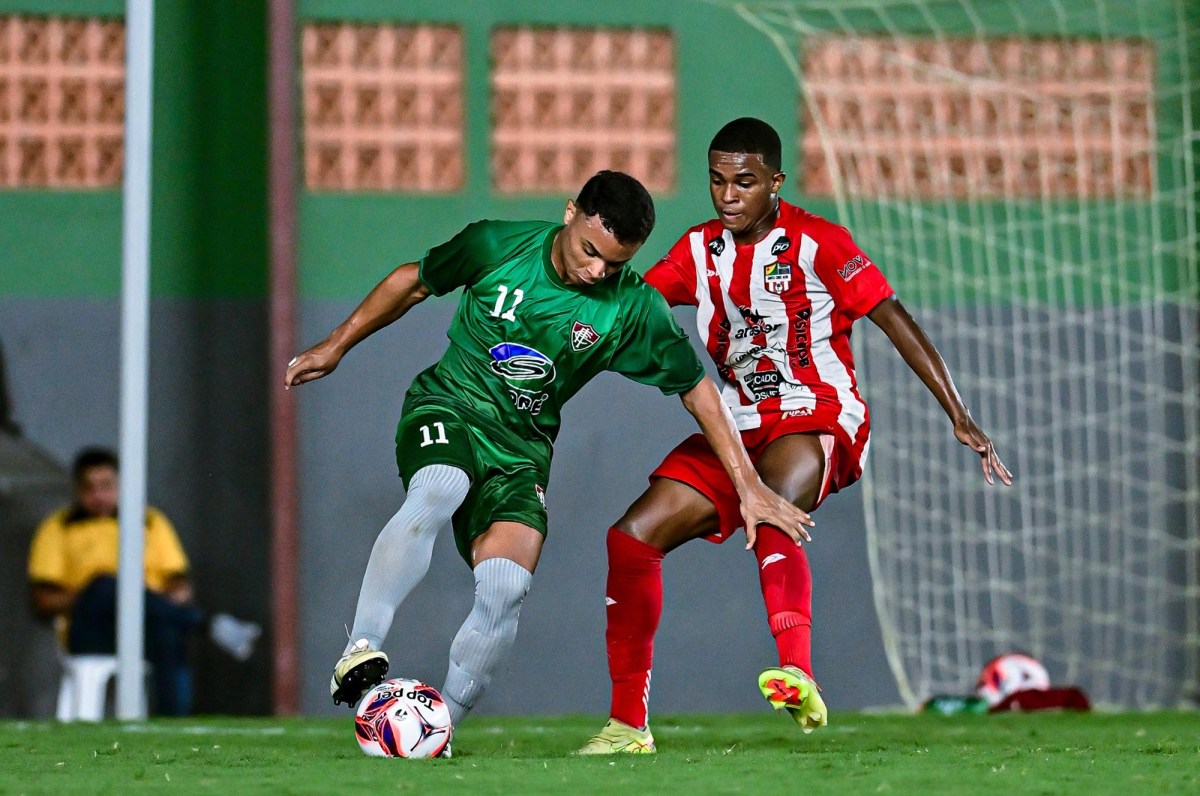 Santa Cruz goleia o Independência e retoma a liderança do Sub-17