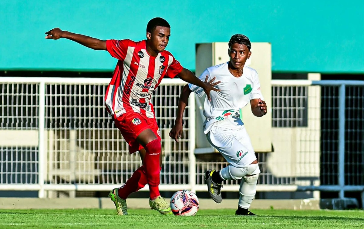 Santa Cruz e Andirá vencem e seguem na liderança do Campeonato Sub-17