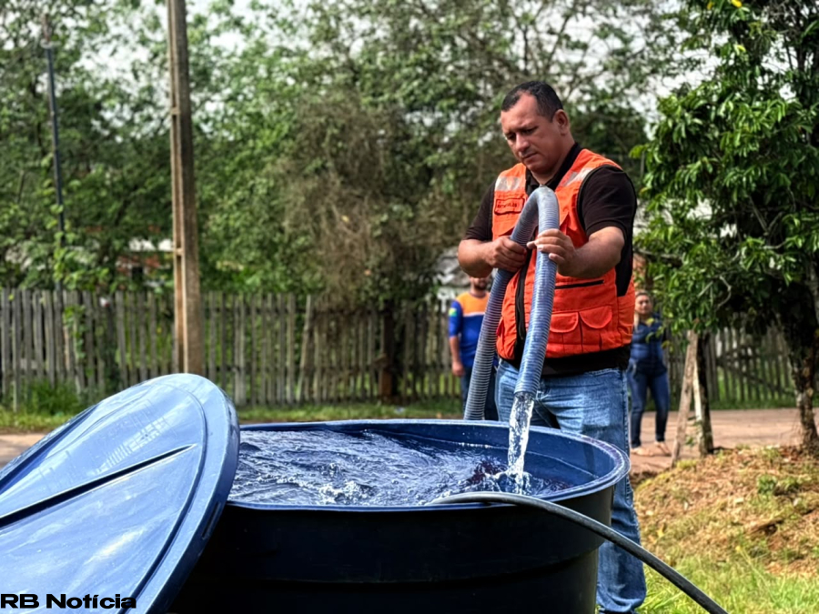 Prefeitura de Rio Branco amplia abastecimento de água potável na Transacreana durante estiagem