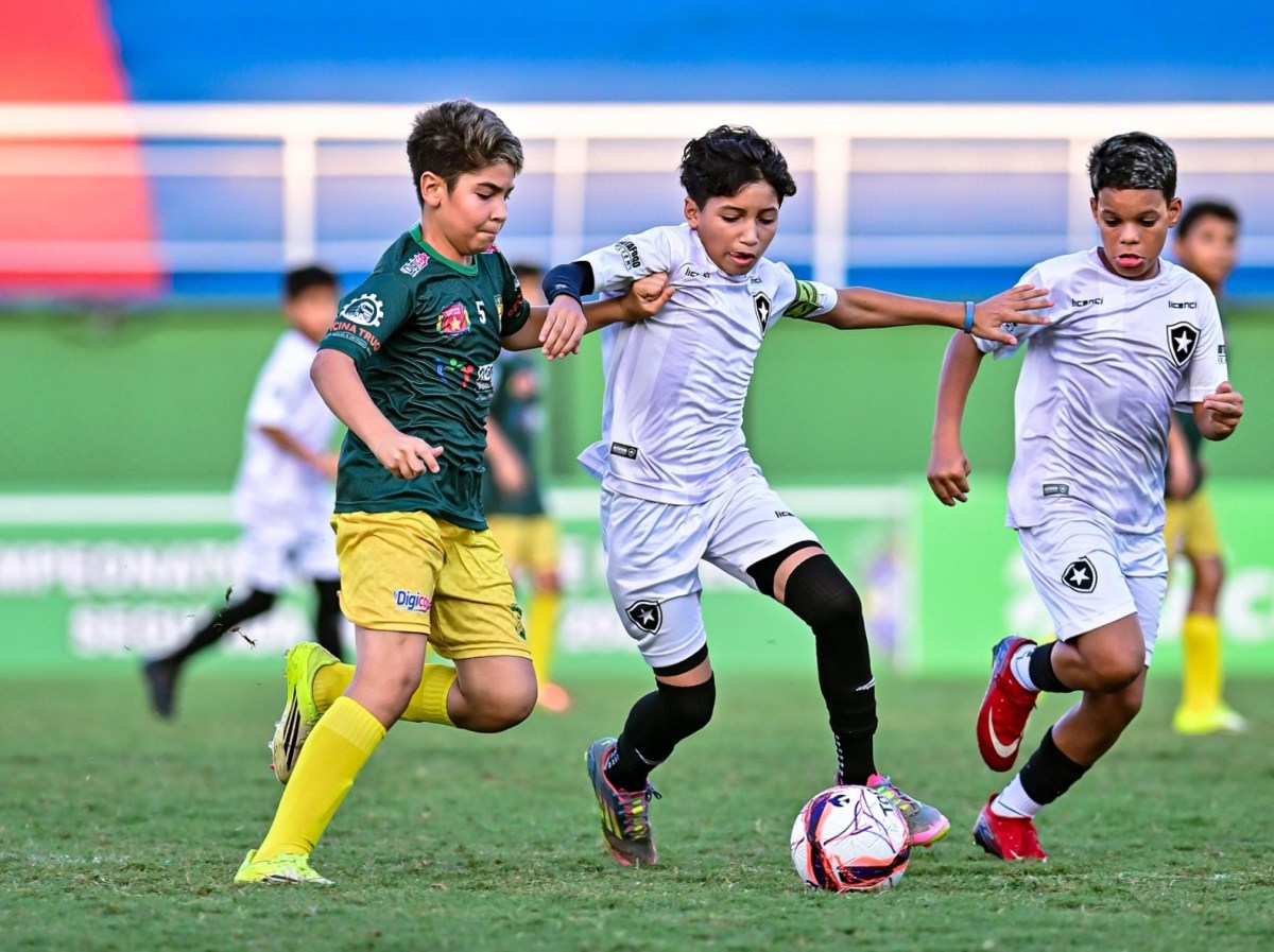 Furacão e Botafogo Academy lideram a Copa Rio Branco de Futebol Sub-11