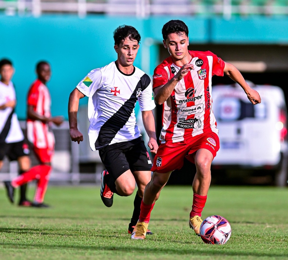 Santa Cruz e Galvez fazem clássico de olho na liderança do Sub-17
