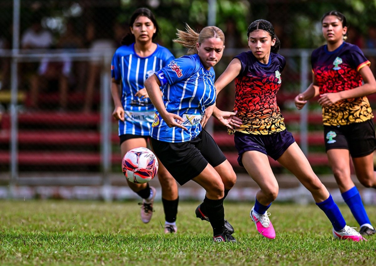 Grêmio Xapuriense e Assermurb decidem o título do Feminino Sub-17