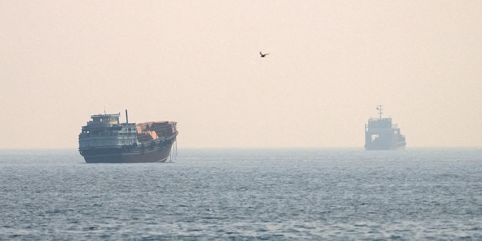 Países do Golfo Pérsico cancelam reunião sobre reabertura de Ormuz