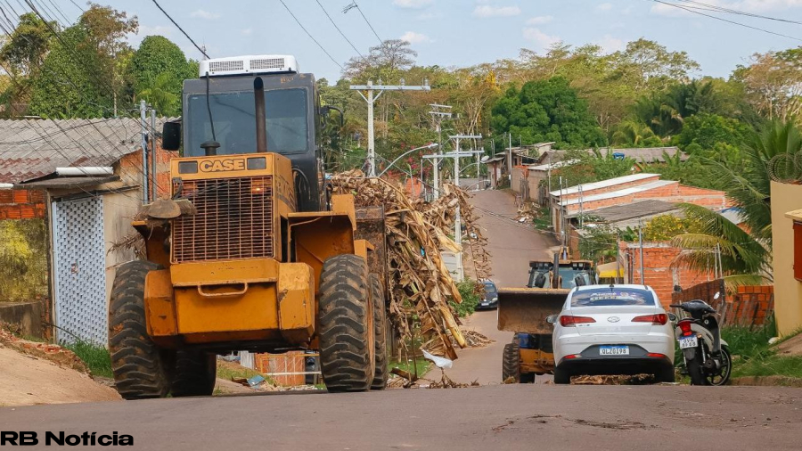 Prefeitura de Rio Branco retira mais de 220 toneladas de entulhos durante ação de limpeza no bairro Vitória