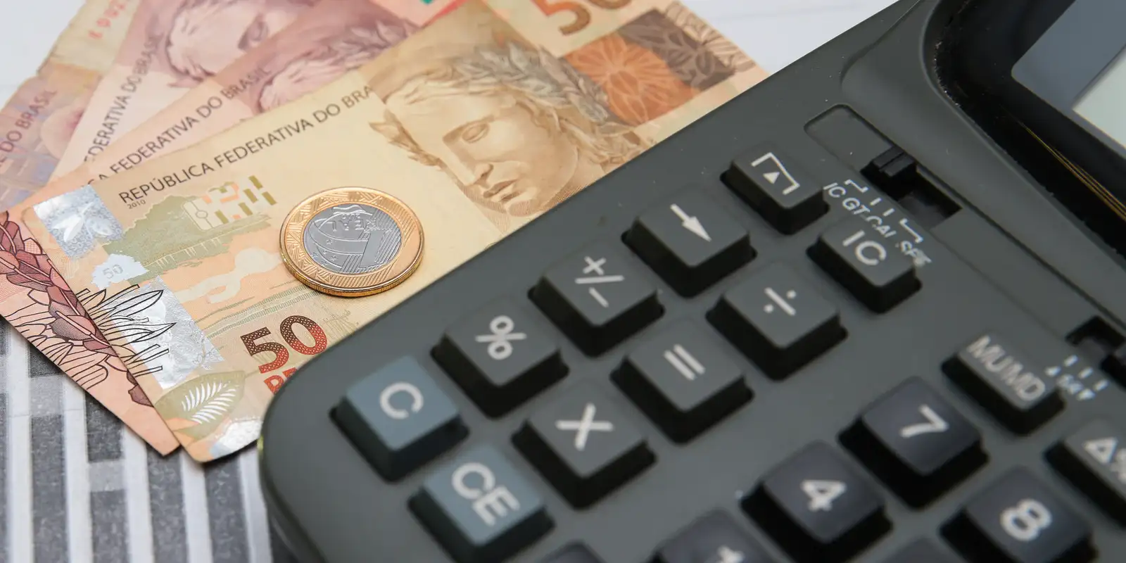 Prazo para empresas optarem por Simples é adiado para 15 de outubro