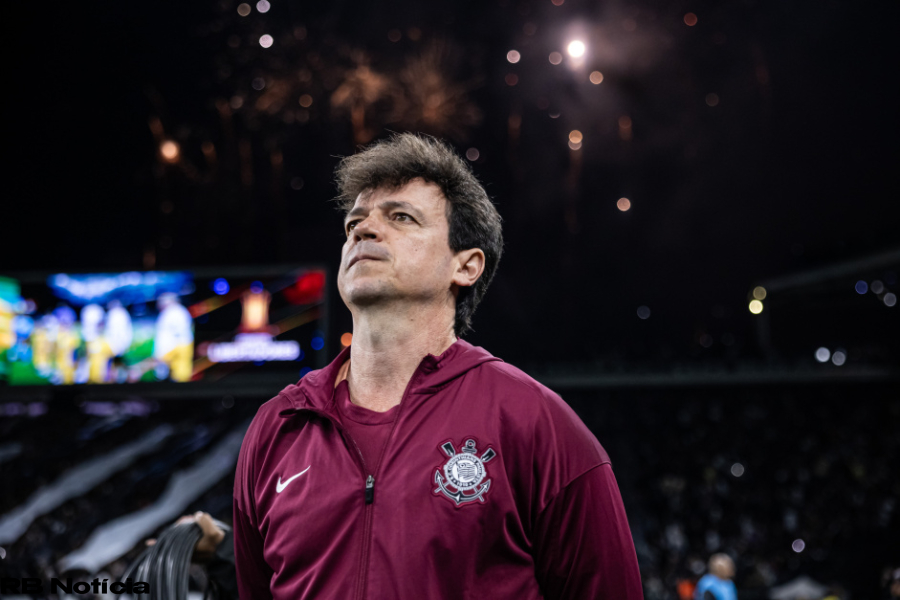 Após derrota para o Inter, Corinthians antecipa demissão e Fernando Diniz encerra trajetória com maior salário da carreira
