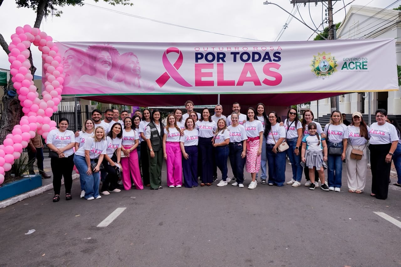 Com presença da governadora Mailza, ação do Outubro Rosa oferece serviços de saúde, cidadania e assistência social às mulheres em Rio Branco