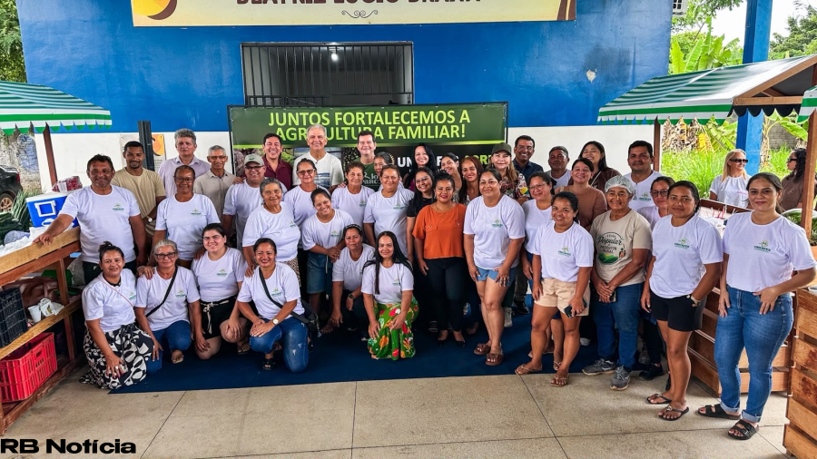 Aiache prestigia lançamento da Feira Permanente da Agricultura Familiar em Rio Branco