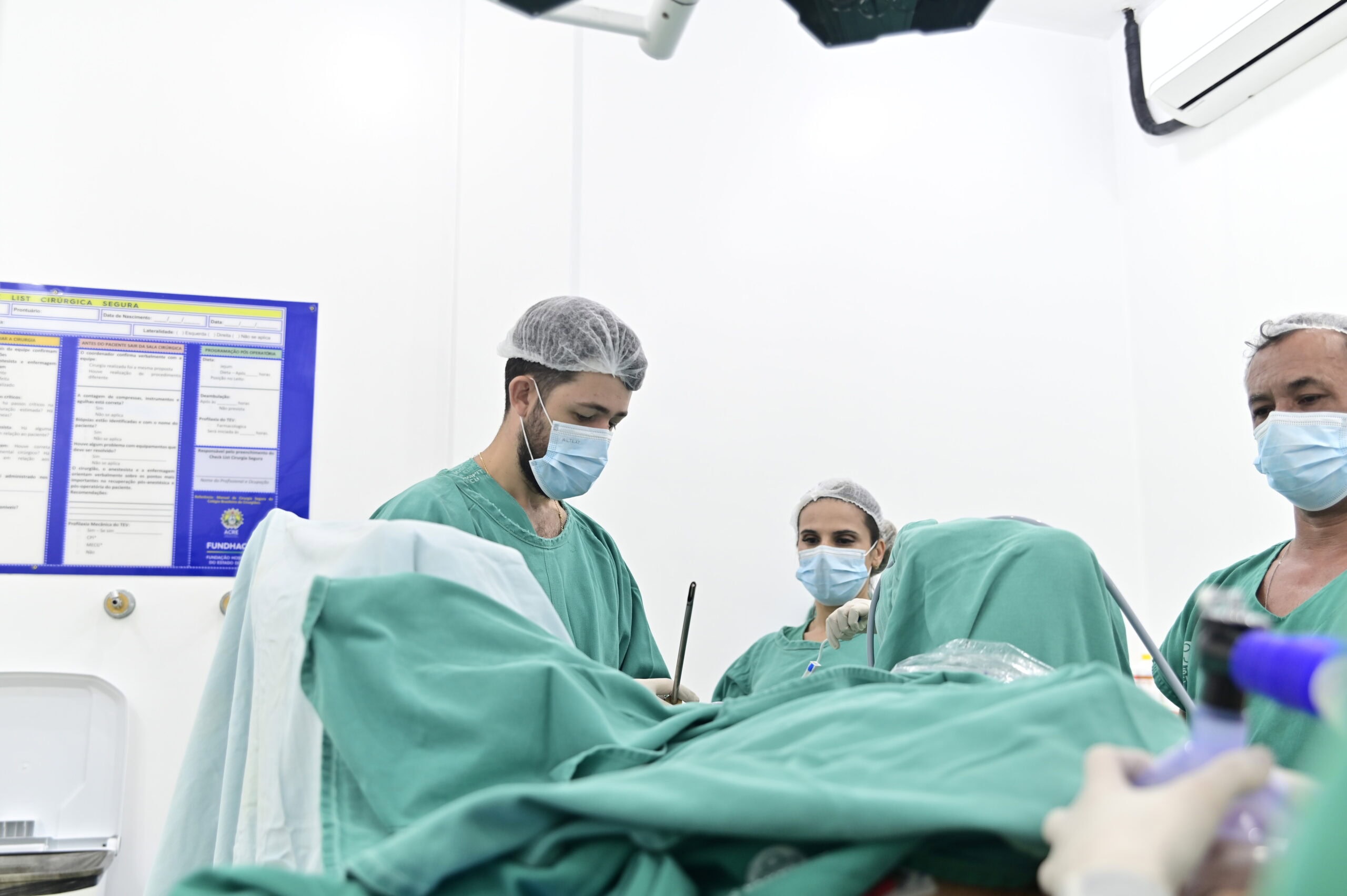 Governo do Acre realiza mutirão de cirurgias de cistoscopia para diagnóstico e controle de câncer urológico