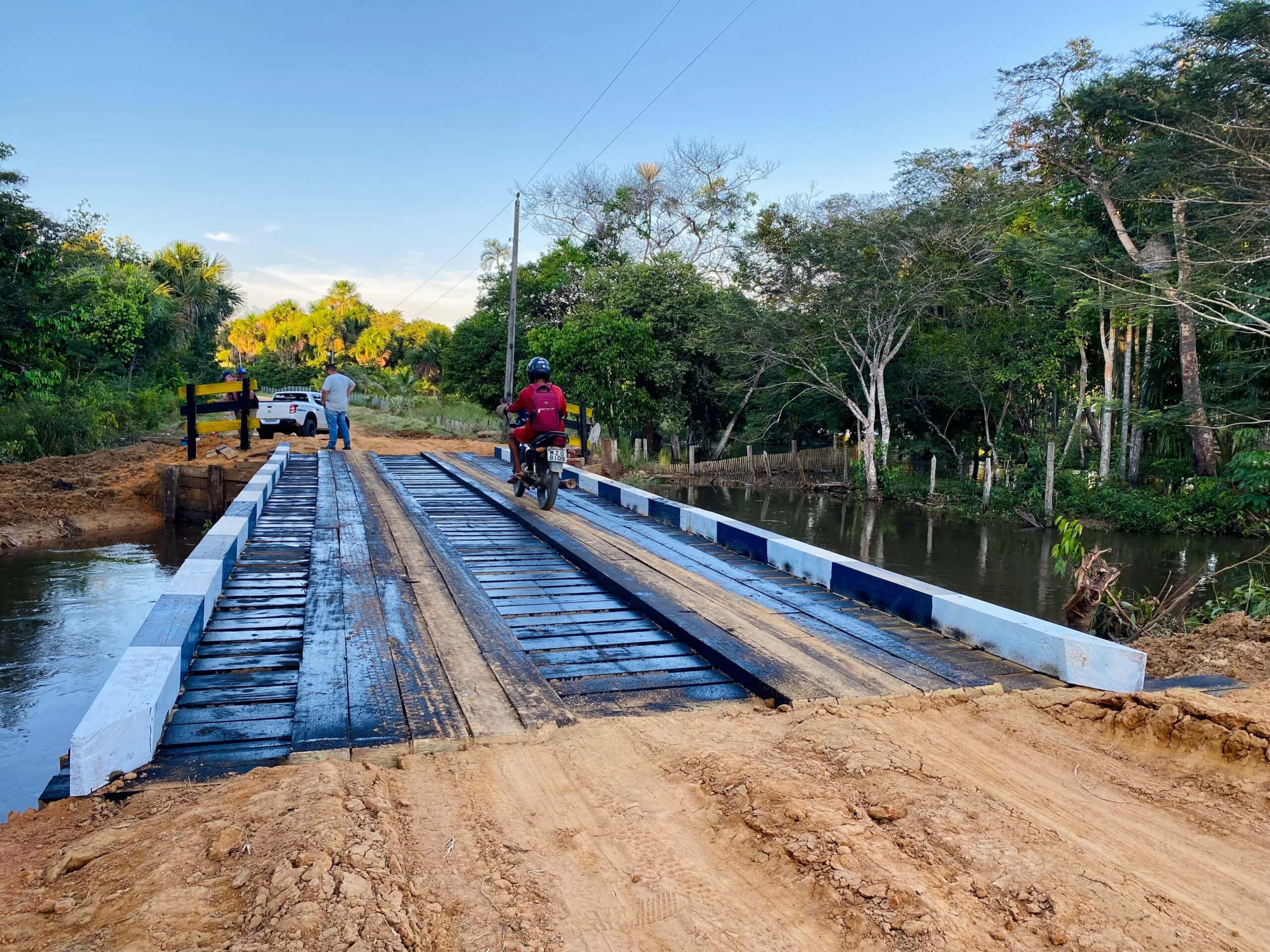 Estado e Prefeitura de Mâncio Lima concluem construção de ponte no Ramal do Chaparral