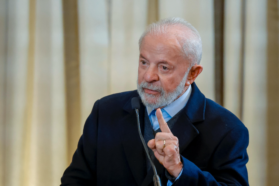 INSS: Lula não dá prazo de devolução do dinheiro e culpa gestão Bolsonaro