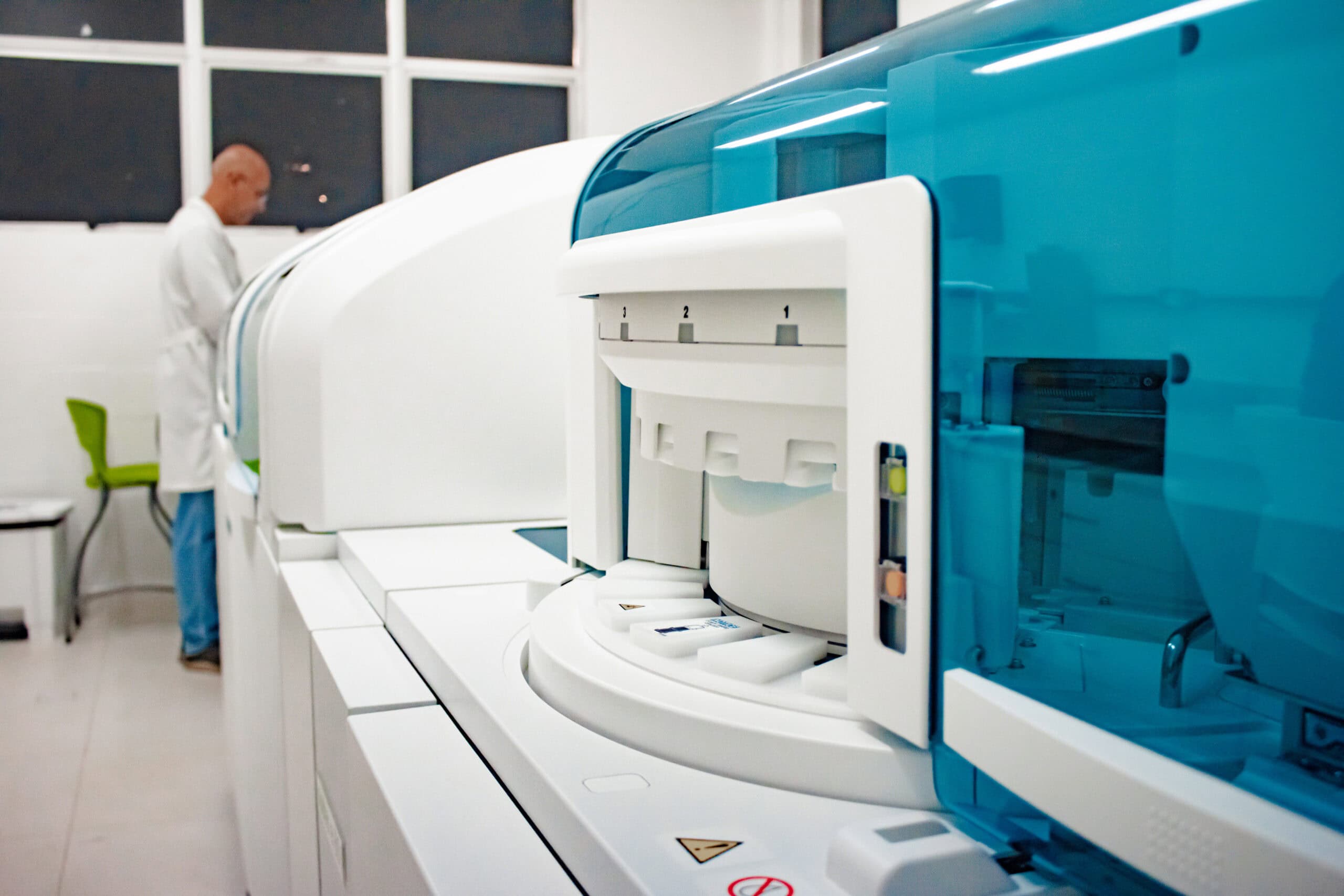Com novos equipamentos laboratoriais, Saúde do Acre amplia capacidade de diagnóstico