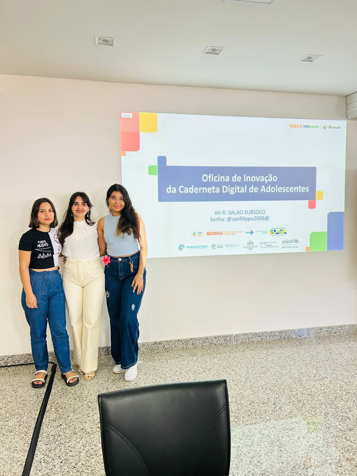 Adolescentes de Manoel Urbano representam a Região Norte em oficina nacional sobre a Caderneta Digital em Brasília