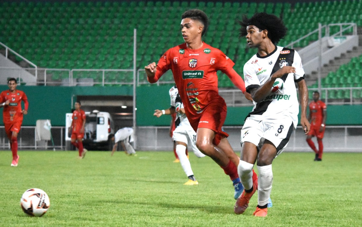 Santa Cruz vence o Vasco-AC e assume a liderança do Sub-20