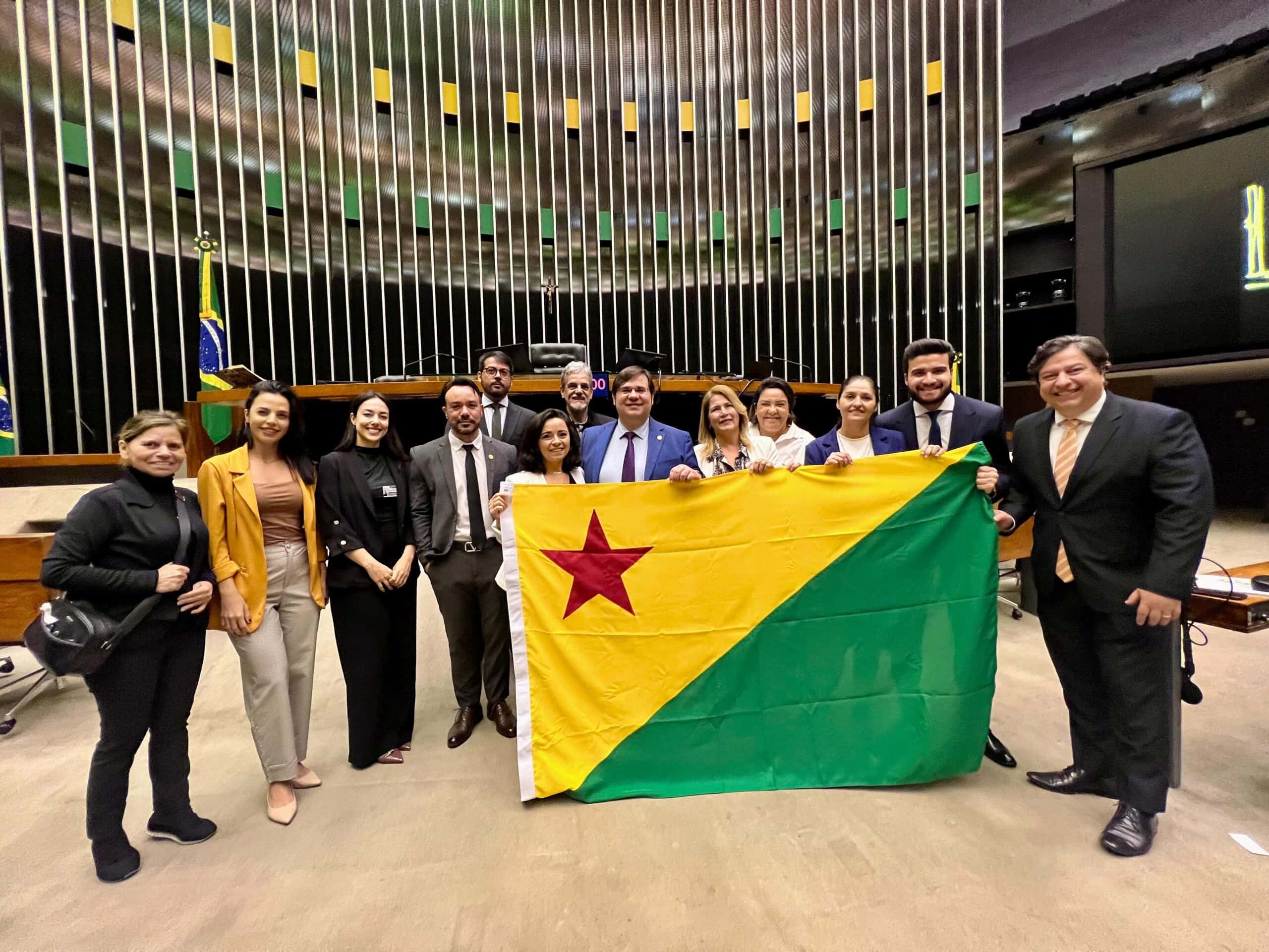 Governo reafirma compromisso com um Acre justo e digno durante solenidade em homenagem ao estado na Câmara dos Deputados