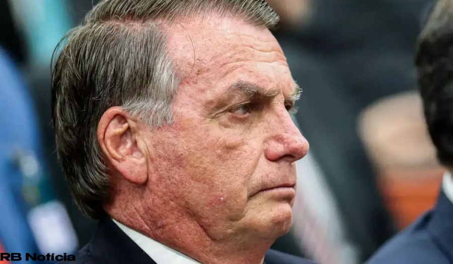 Abin Paralela: Polícia Federal indicia Bolsonaro, Carlos e Ramagem