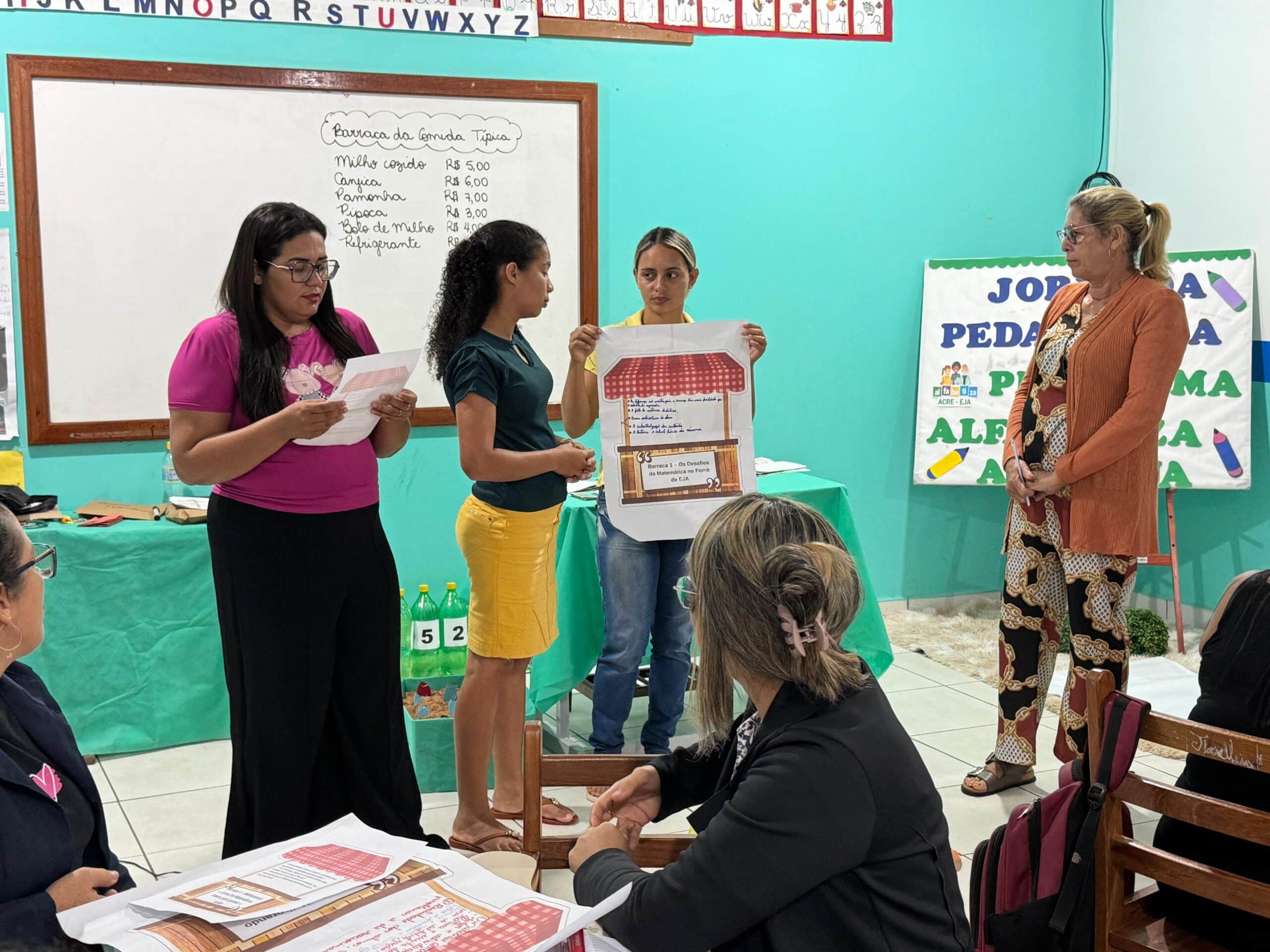 Professores do Juruá participam de formação do Programa Alfabetiza Acre-EJA