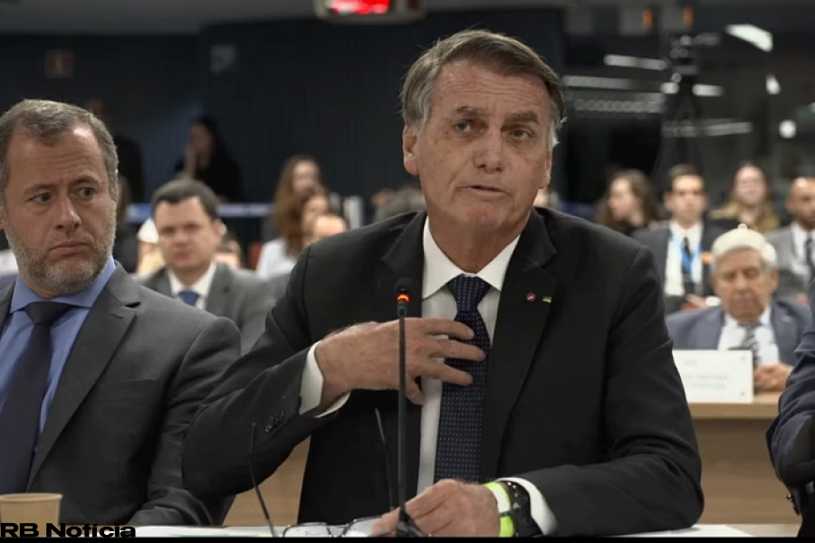 PF vê Bolsonaro como “principal destinatário” de ação ilegal da Abin