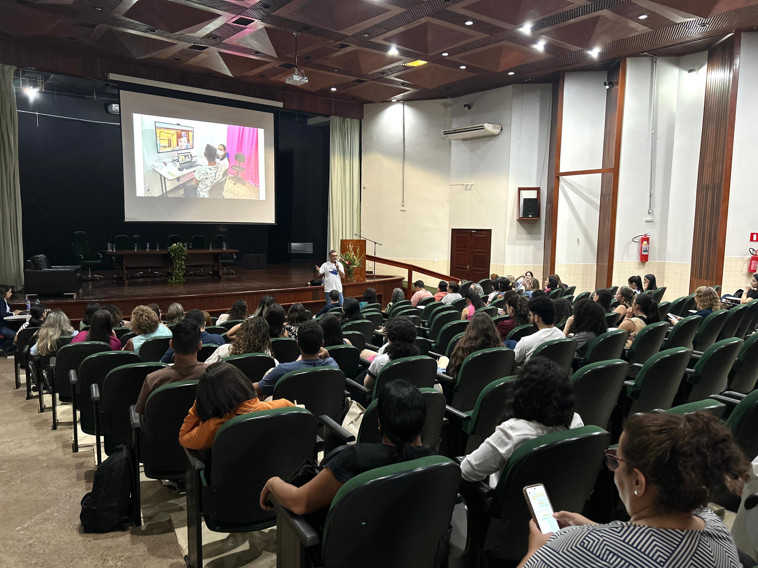 Núcleo de Telessaúde do Acre lança curso sobre cuidado à pessoa com TEA na Atenção Primária à Saúde