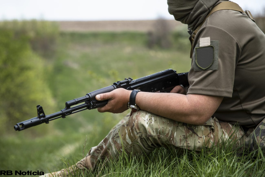 Fuzis na fronteira: liberação de armas na Argentina alarma o Brasil; SC enfrenta riscos