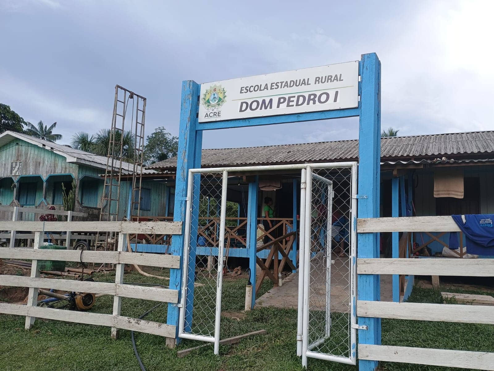Governo do Acre constrói poços artesianos em escolas da Regional do Juruá