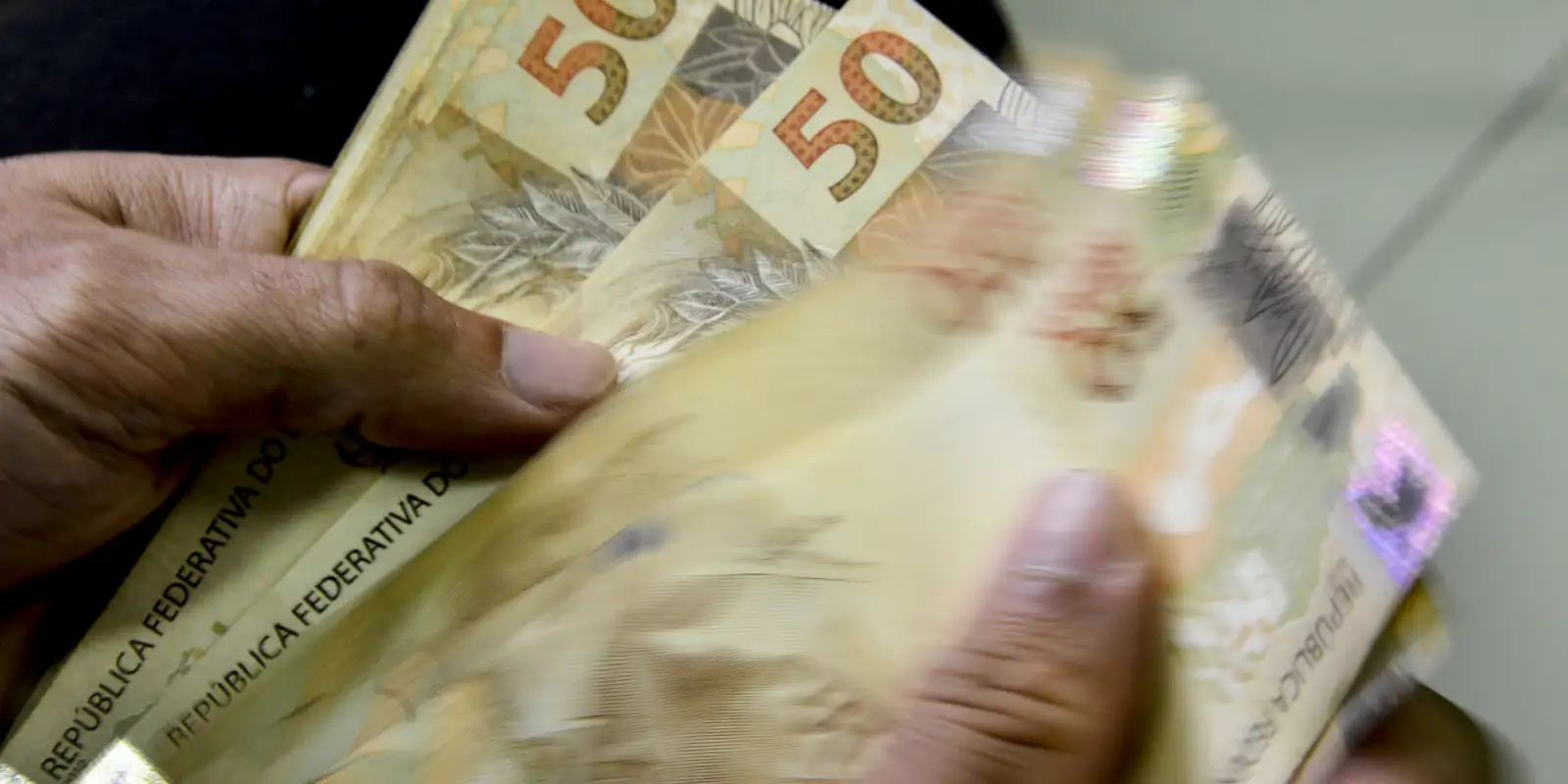 Beneficiários com NIS de final 6 recebem Bolsa Família nesta terça