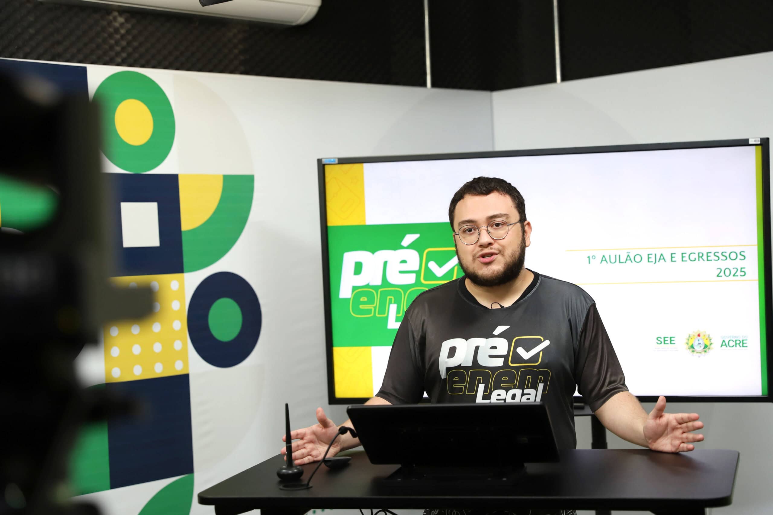 Aulão online do Pré-Enem Legal reúne estudantes da EJA e reforça preparação para o Enem 2025