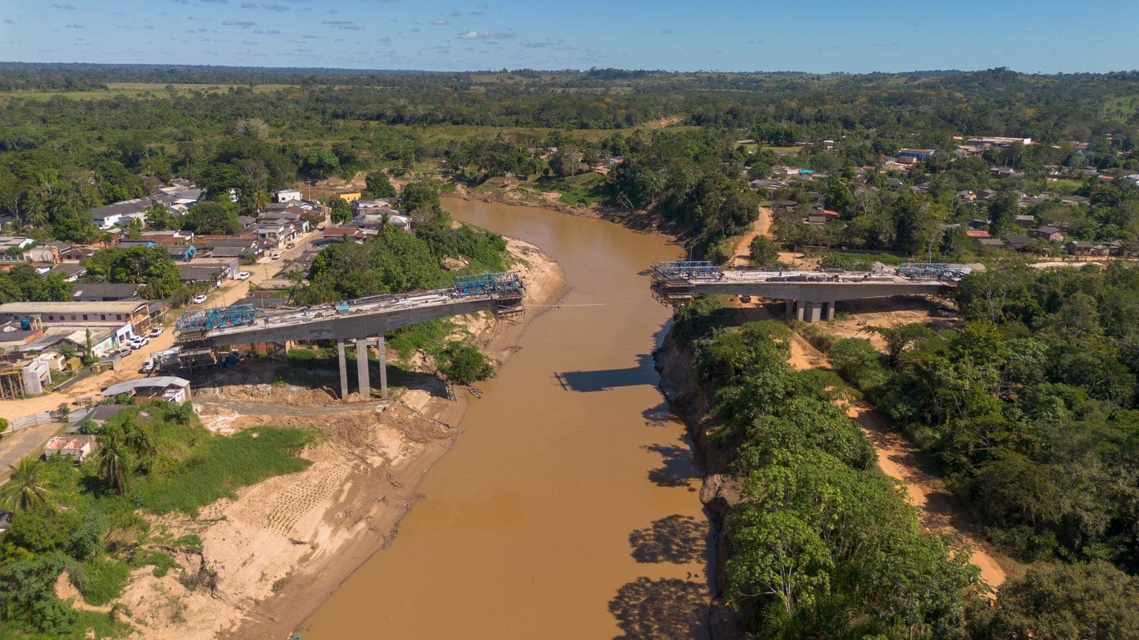 Construção da Ponte da Sibéria se aproxima da união dos dois lados e chega a 85% de execução