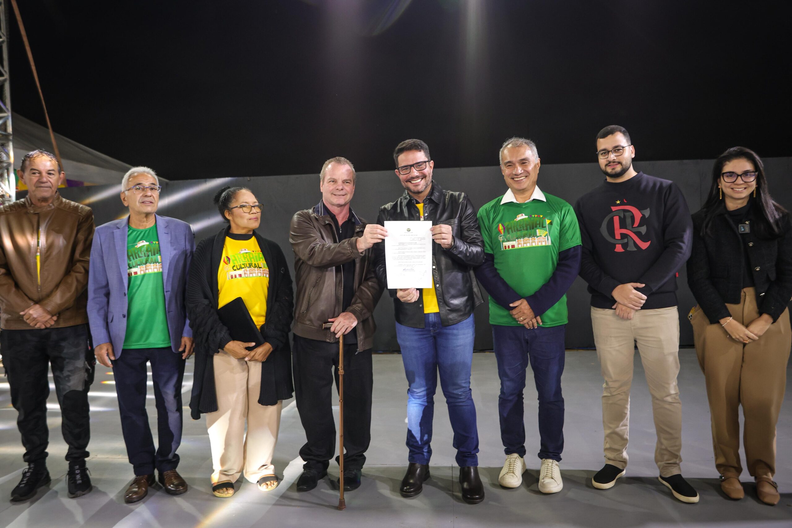 Durante abertura do Arraial Cultural, governador sanciona lei que institui o Dia do Quadrilheiro Junino